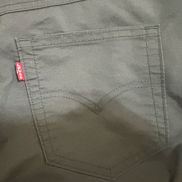 Black Levi men’s pants - Picture 4 of 6